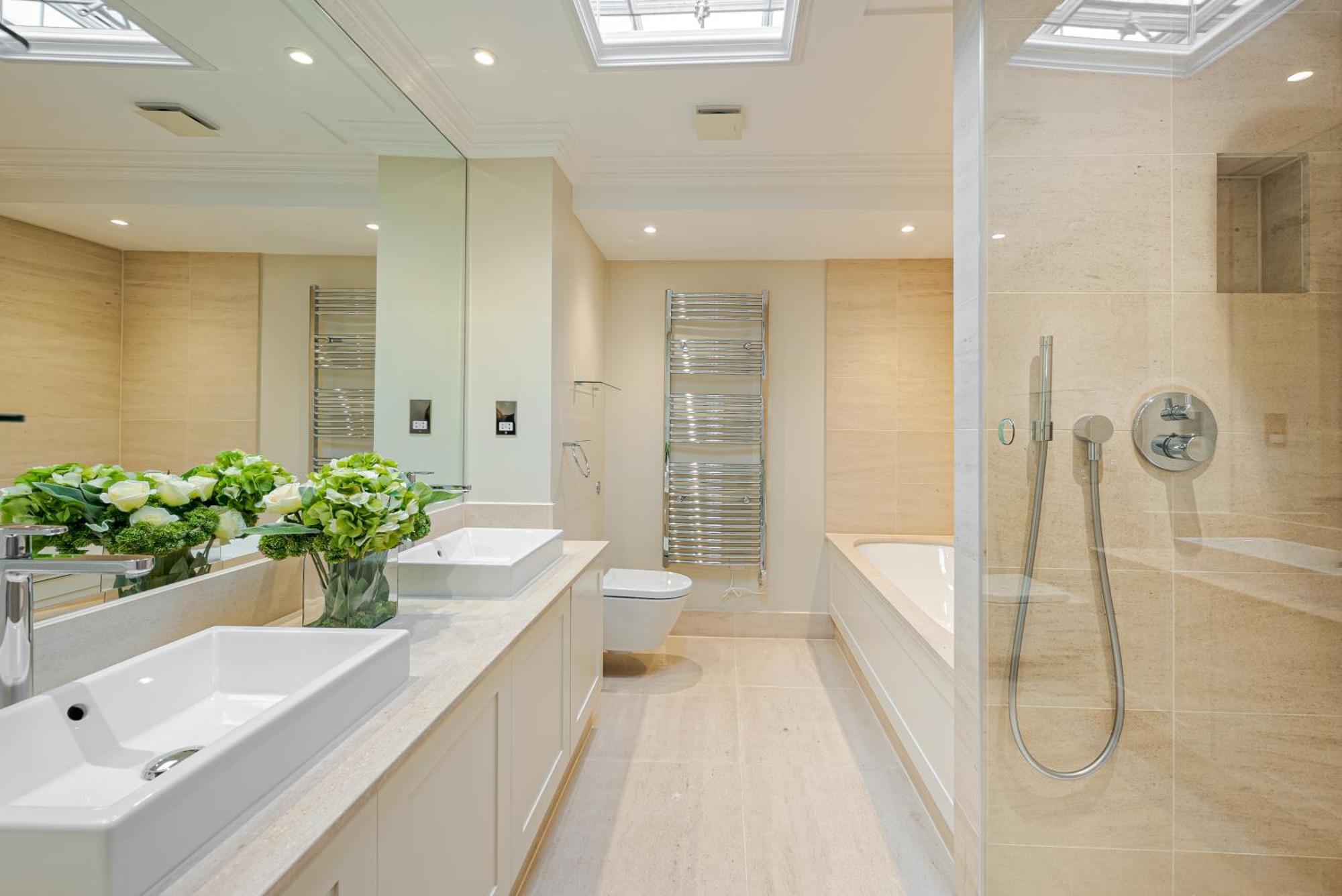 Modern 3 Bedroom Luxury House With Garage In Central Londra Esterno foto